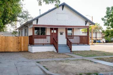 Main picture of 1641 S Pattie St