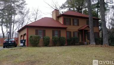 Main picture of 629 Chatham Trl