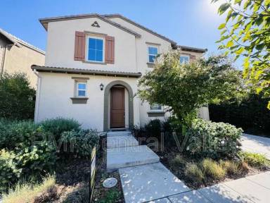 Main picture of 464 E Solare Ave