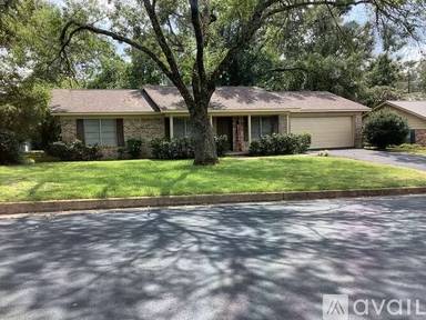 Main picture of 127 Mobile Dr