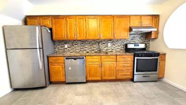 Main picture of 17018 Lithonia Ave