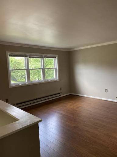 Main picture of 128 Pickwick Pl