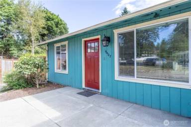 Main picture of 9407 72nd Ave E