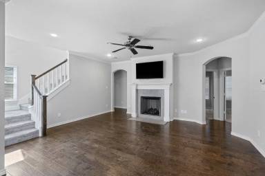 Main picture of 2909 Gordon Ave