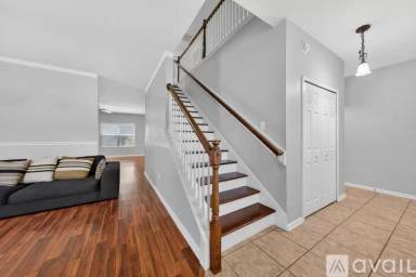 Main picture of 112 Kildrummy Ct
