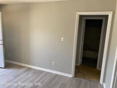 Main picture of 501 Exchange Ln