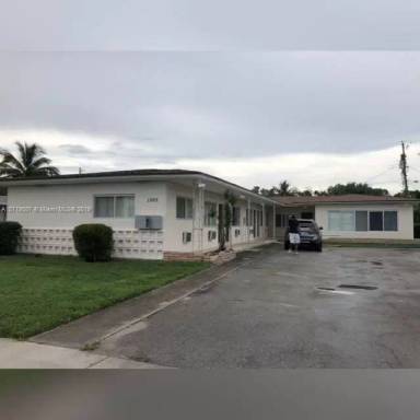 Main picture of 1265 NE 136th Ter