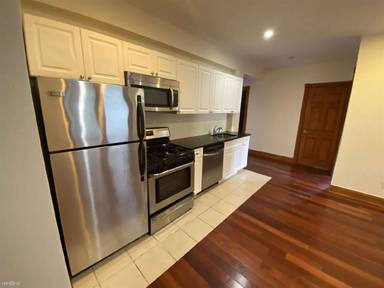 Main picture of 305 Convent Ave