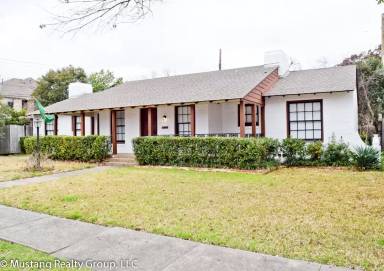 Main picture of 5903 Revere Pl