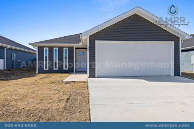 Main picture of 309 Honeybee Ave