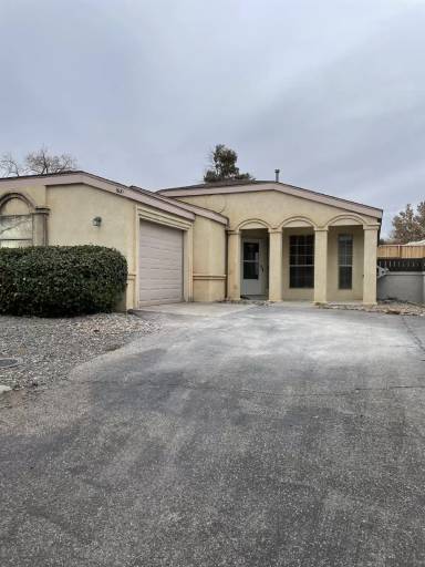 Main picture of 1621 Jane Pl NE