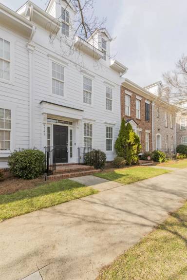 Main picture of 9741 Longstone Ln