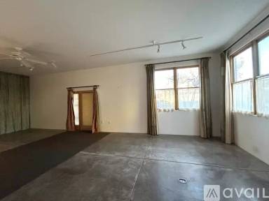 Main picture of 1012 Marquez Pl