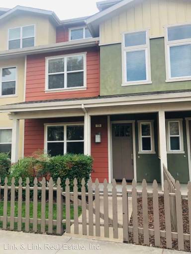 Main picture of 103 Firefly Ln