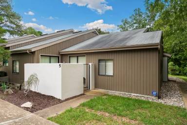 Main picture of 5 Wellesley Pl