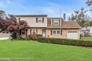 Main picture of 914 Raleigh Dr
