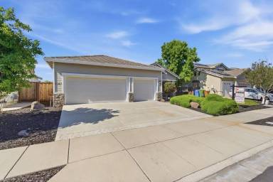 Main picture of 1067 Somersby Way