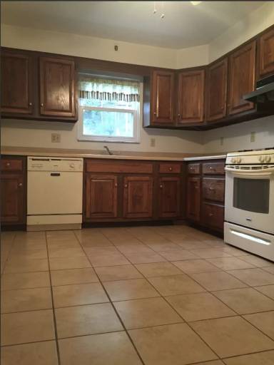 Main picture of 353 Grace St