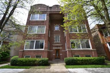 Main picture of 4844 N Bell Ave