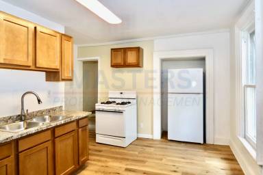 Main picture of 1026 Oakwood Ave