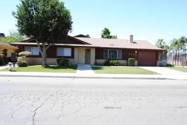 Main picture of 5119 Appleblossom Dr