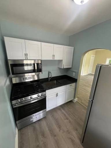 Main picture of 22 Pomeroy Ave