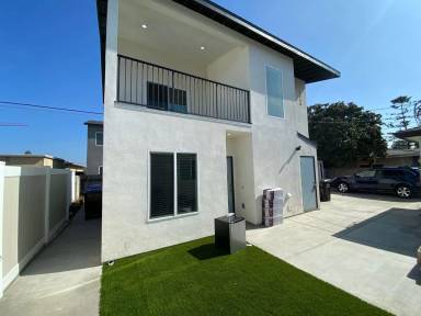 Main picture of 6244 Pontiac St