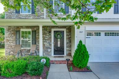 Main picture of 262 Whitton Ln