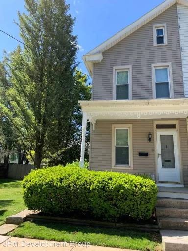 Main picture of 218 E New St