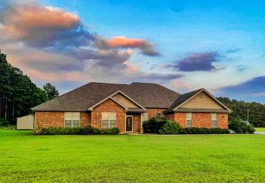 Main picture of 1481 Bass Rd