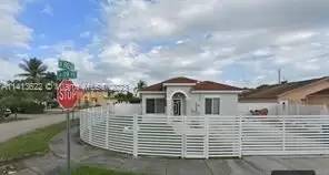 Main picture of 19219 SW 119th Pl