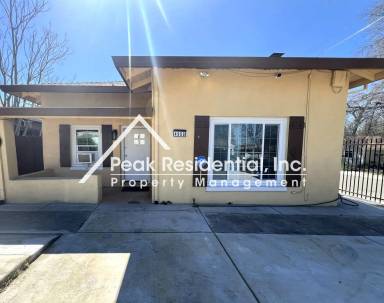 Main picture of 4900 Parker Ave