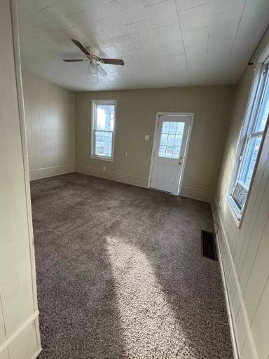 Main picture of 211 E Home St