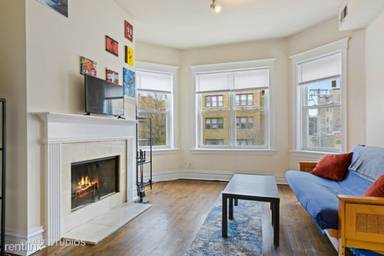 Main picture of 1342 W Addison St