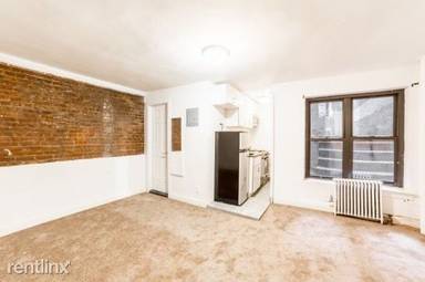 Main picture of 234 E 52nd St