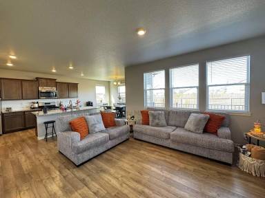 Main picture of 10092 Castor Dr