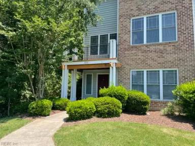 Main picture of 979 Hollymeade Cir