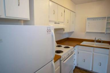 Main picture of Heatheridge Lake Condominiums