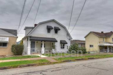 Main picture of 208 S 5th St
