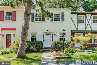 Main picture of 14875 Lambeth Sq