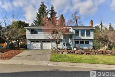 Main picture of 14137 101st Pl NE