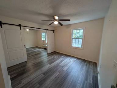 Main picture of 107 Feldman Dr