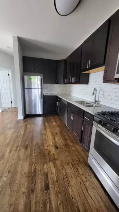 Main picture of 5447 S Harper Ave