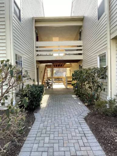 Main picture of 2224 Springwood Dr