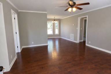 Main picture of 212 Quail Ridge Rd