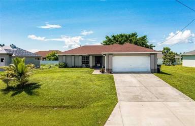 Main picture of 204 SW 14th Ave