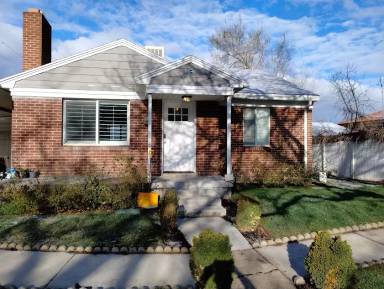 Main picture of 2196 S Broadmoor St