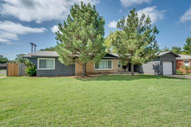 Main picture of 4001 43rd St