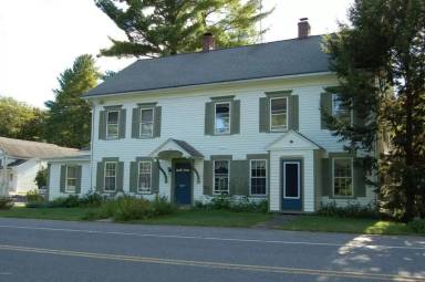 Main picture of 227 Egremont Plain Rd
