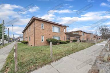 Main picture of 16705 Greenfield Rd